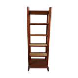 Store shelf