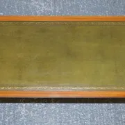 Table Basse Bevan Funnell avec Plateau en Cuir Vert