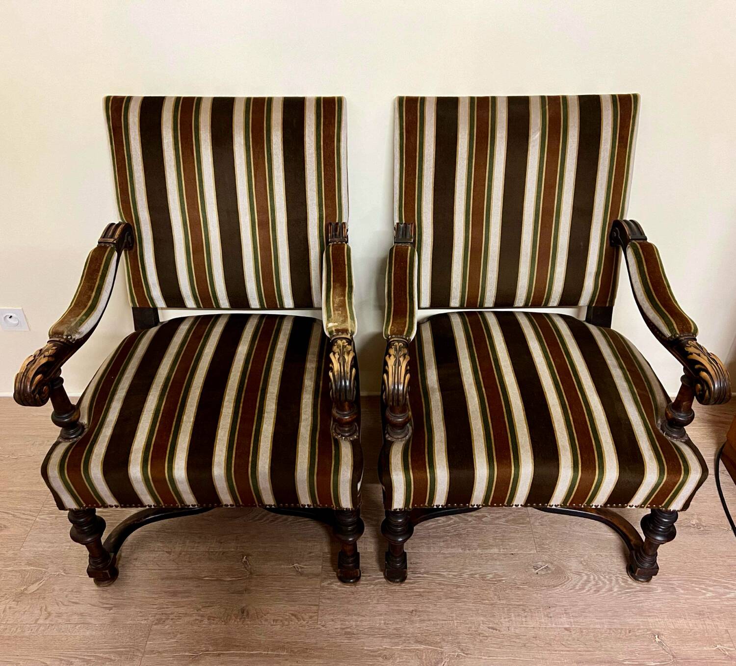 Large pair of Louis XIV style armchairs in walnut