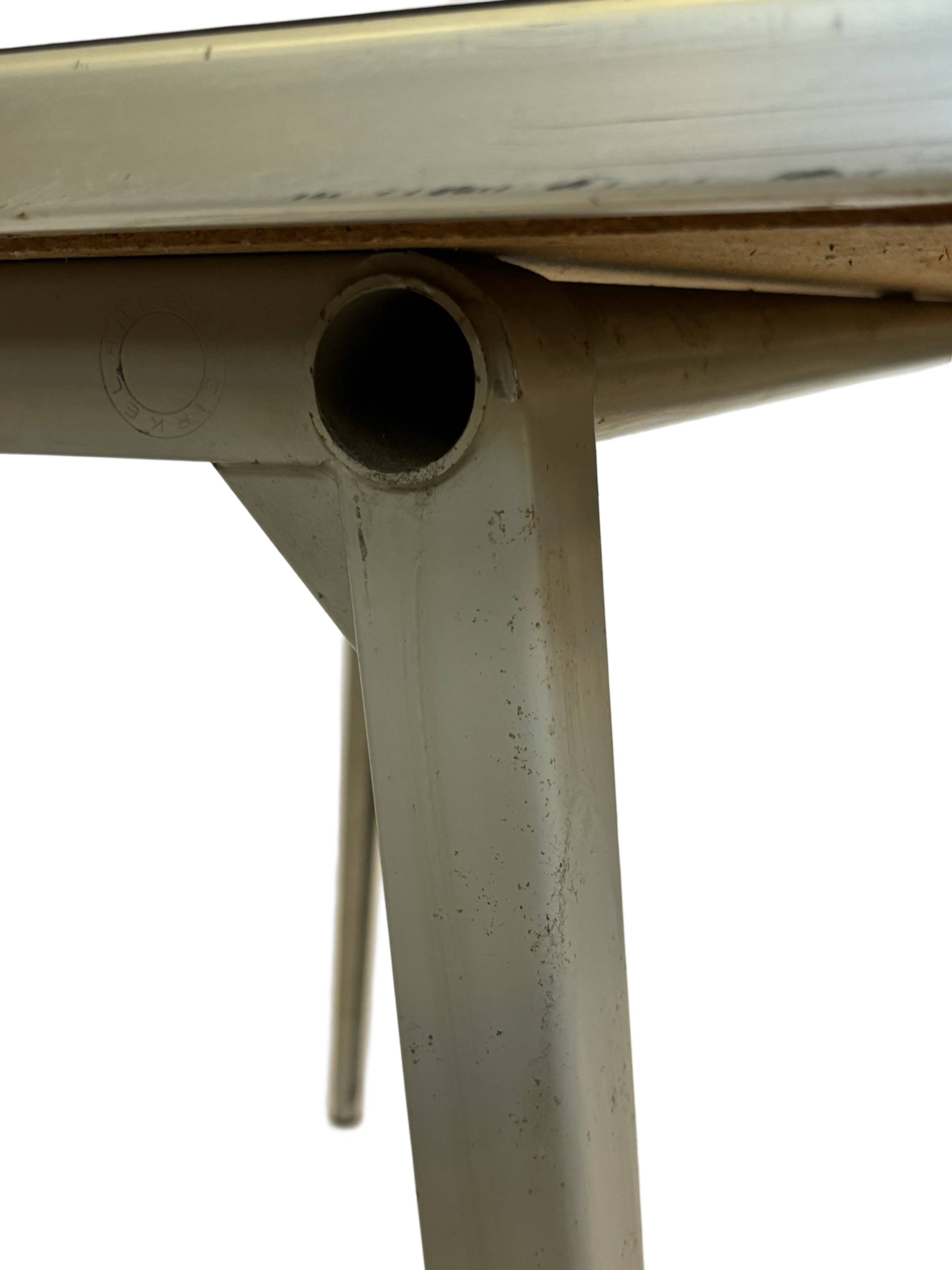 Vintage Reform dining table design Friso Kramer Ahrend de Cirkel