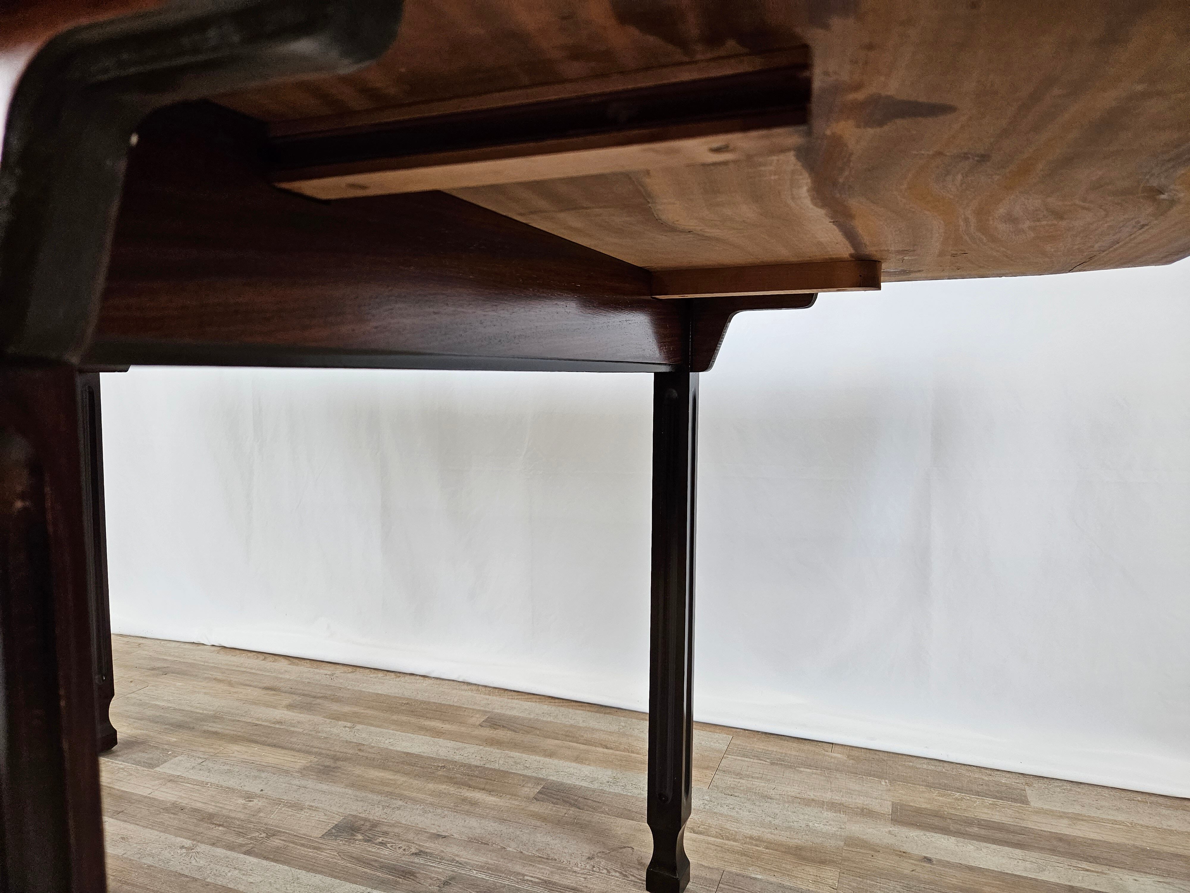 Table à manger extensible de style scandinave en noyer et ébène