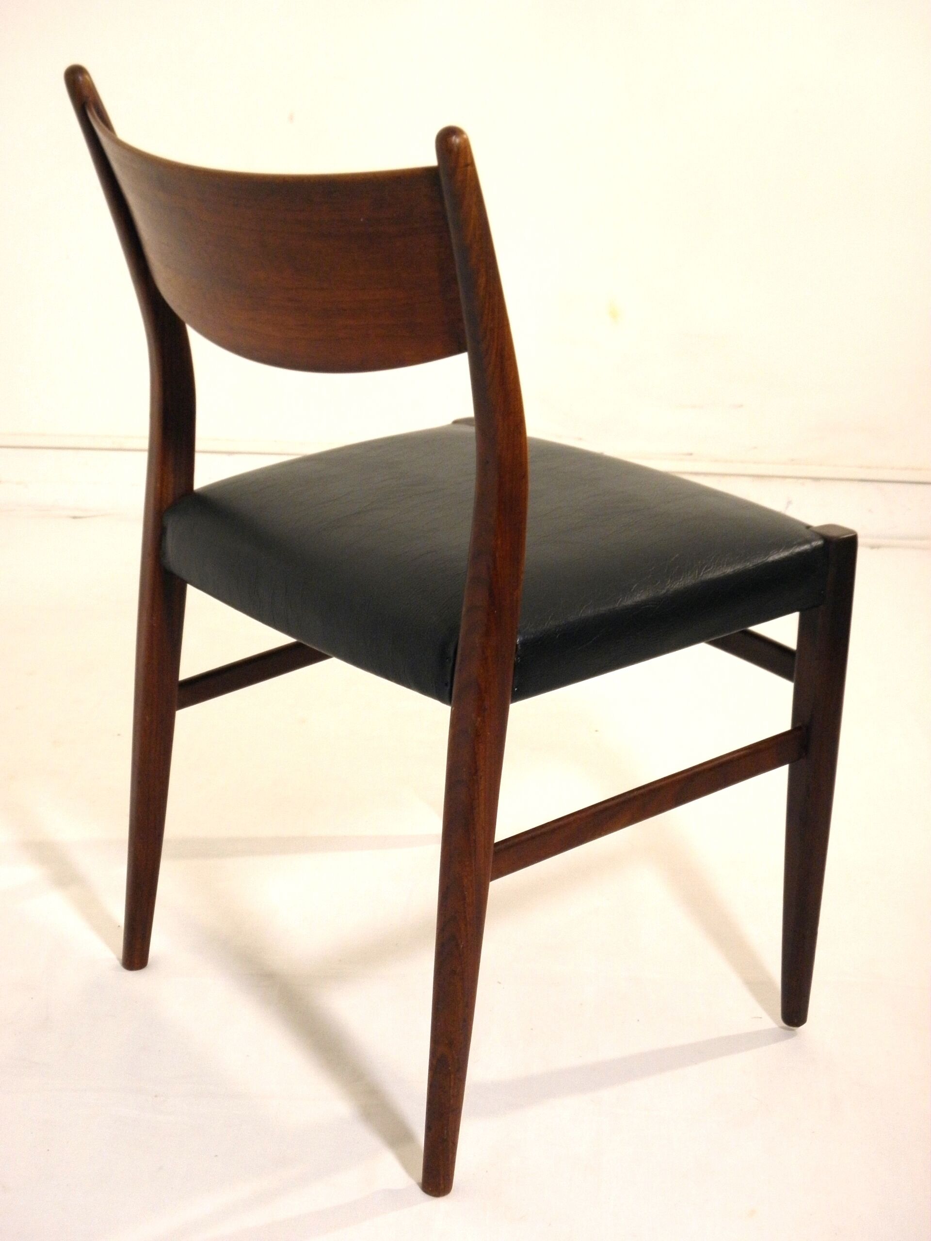 Lot of three Scandinavian teak chairs