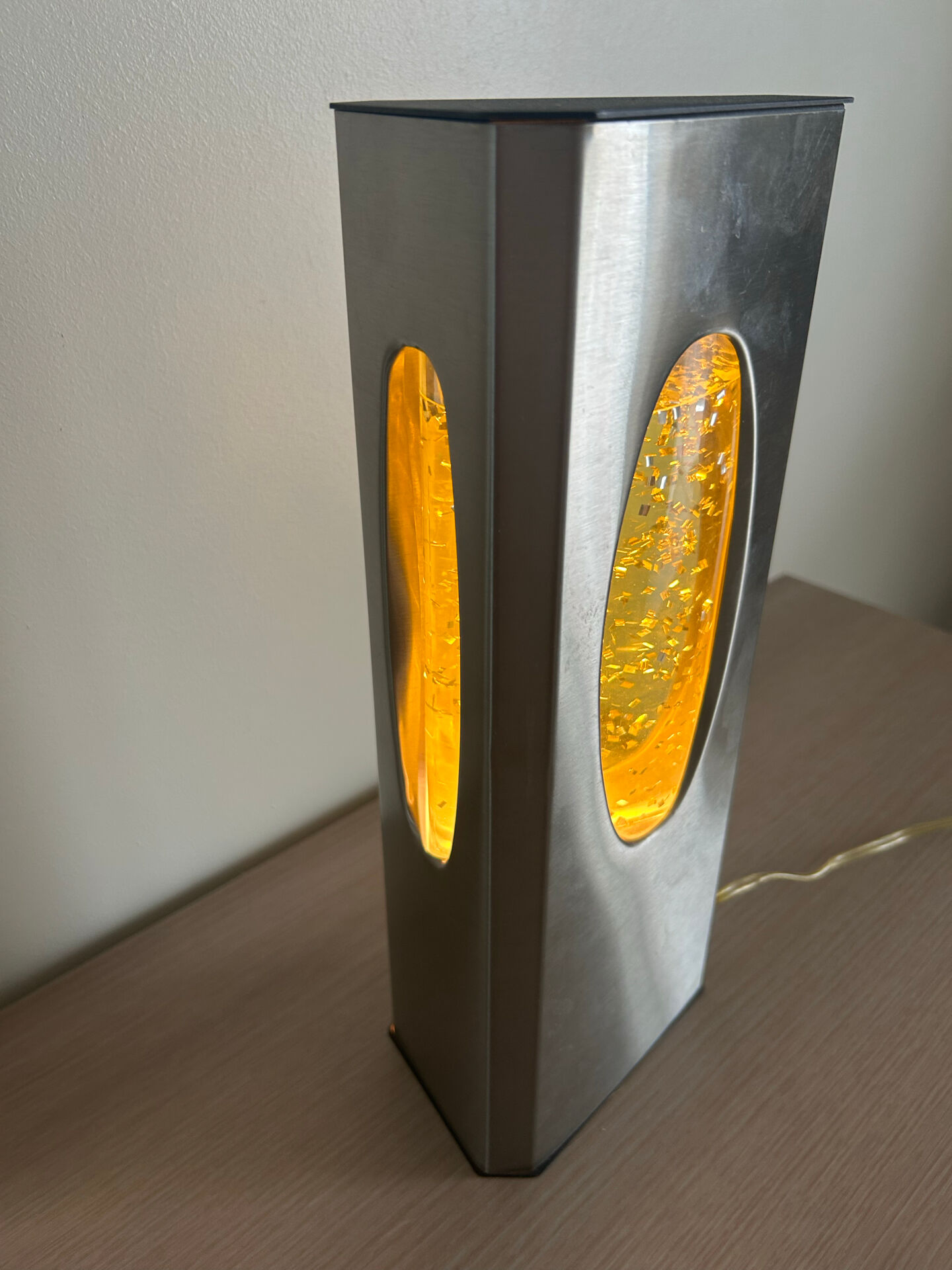 Vintage Space Age glitter lamp brushed aluminium year