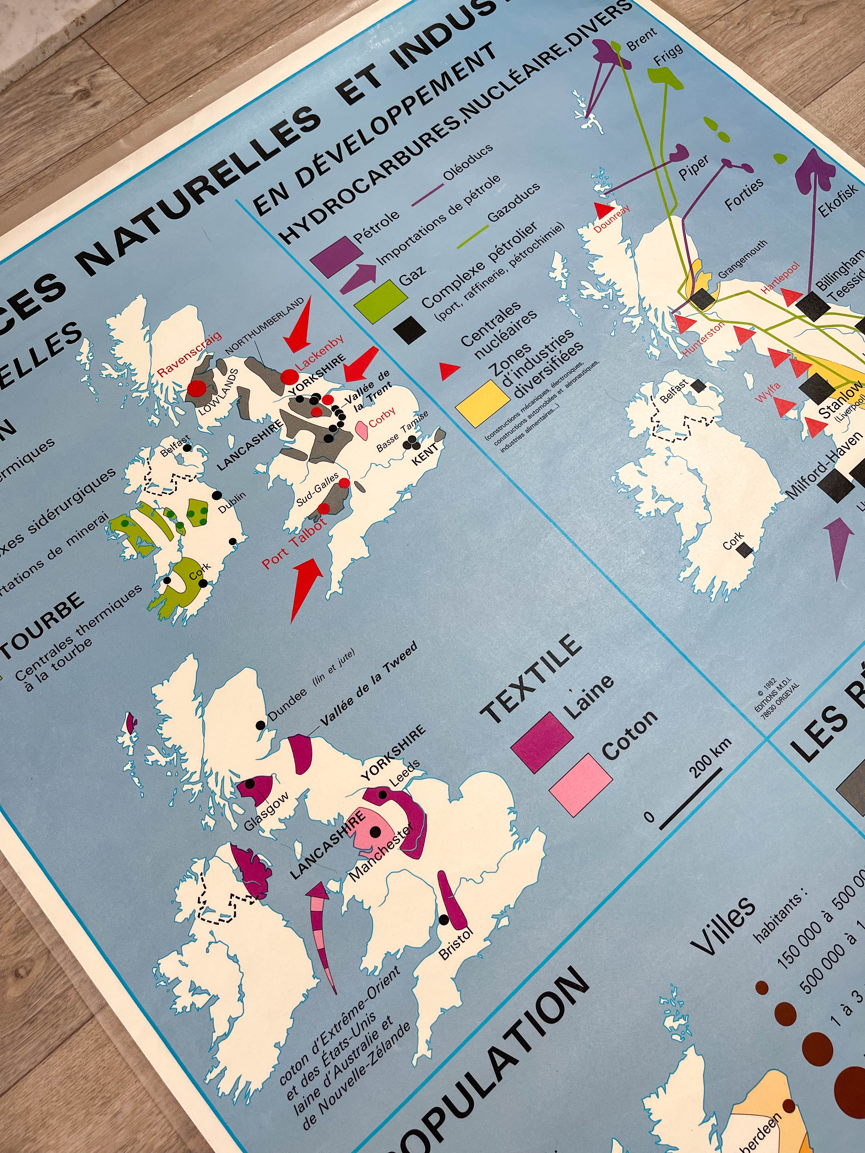 Vintage school map of the British Isles, mid-1982