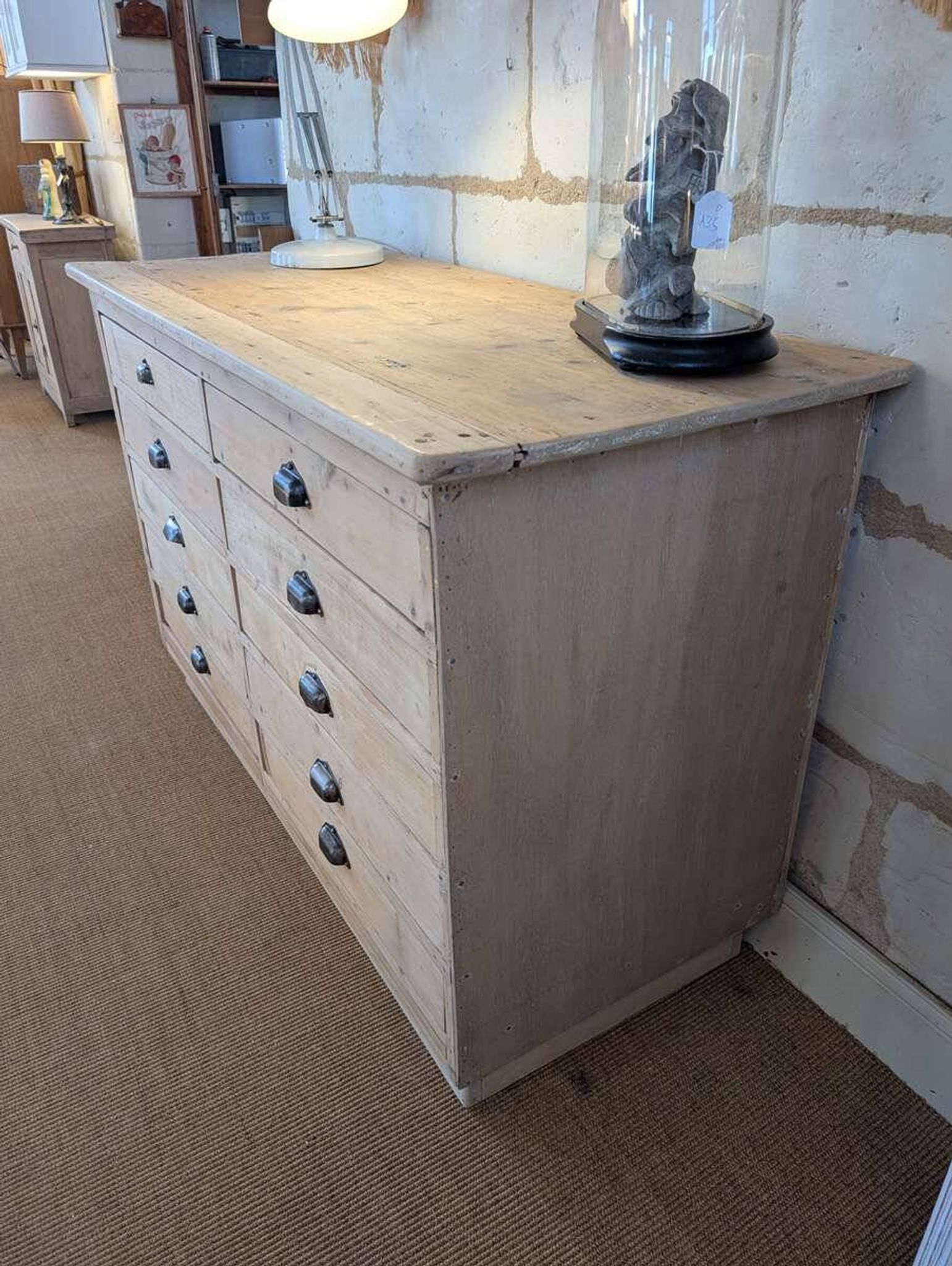 Meuble de métier ancien