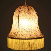 Suspension Armande forme "cloche" imprimée avec franges