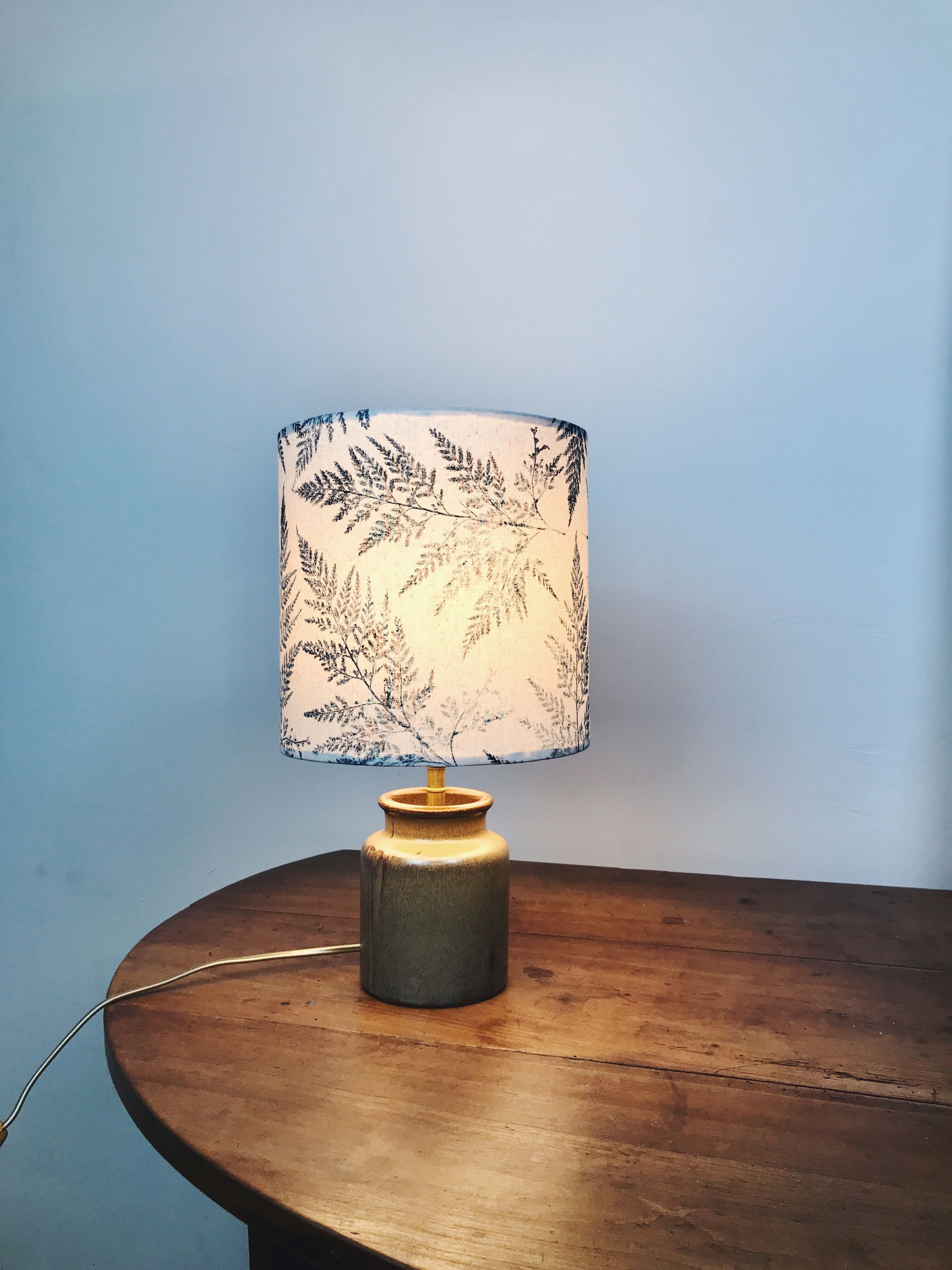 Table lamp - Mustard pot foot - sandstone