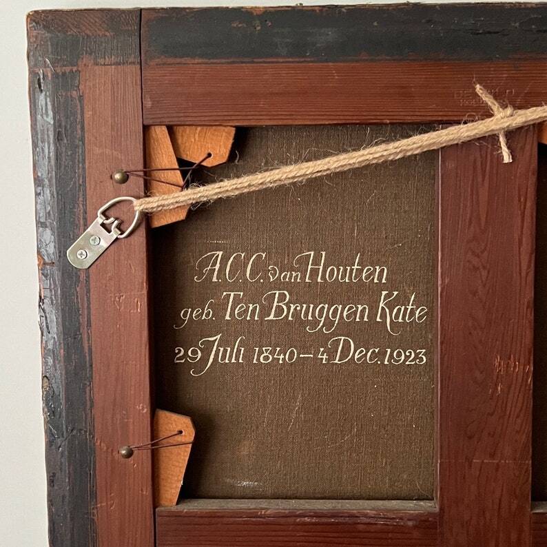 Antique Oil Painting on Canvas With Frame "Portrait of Noble Lady