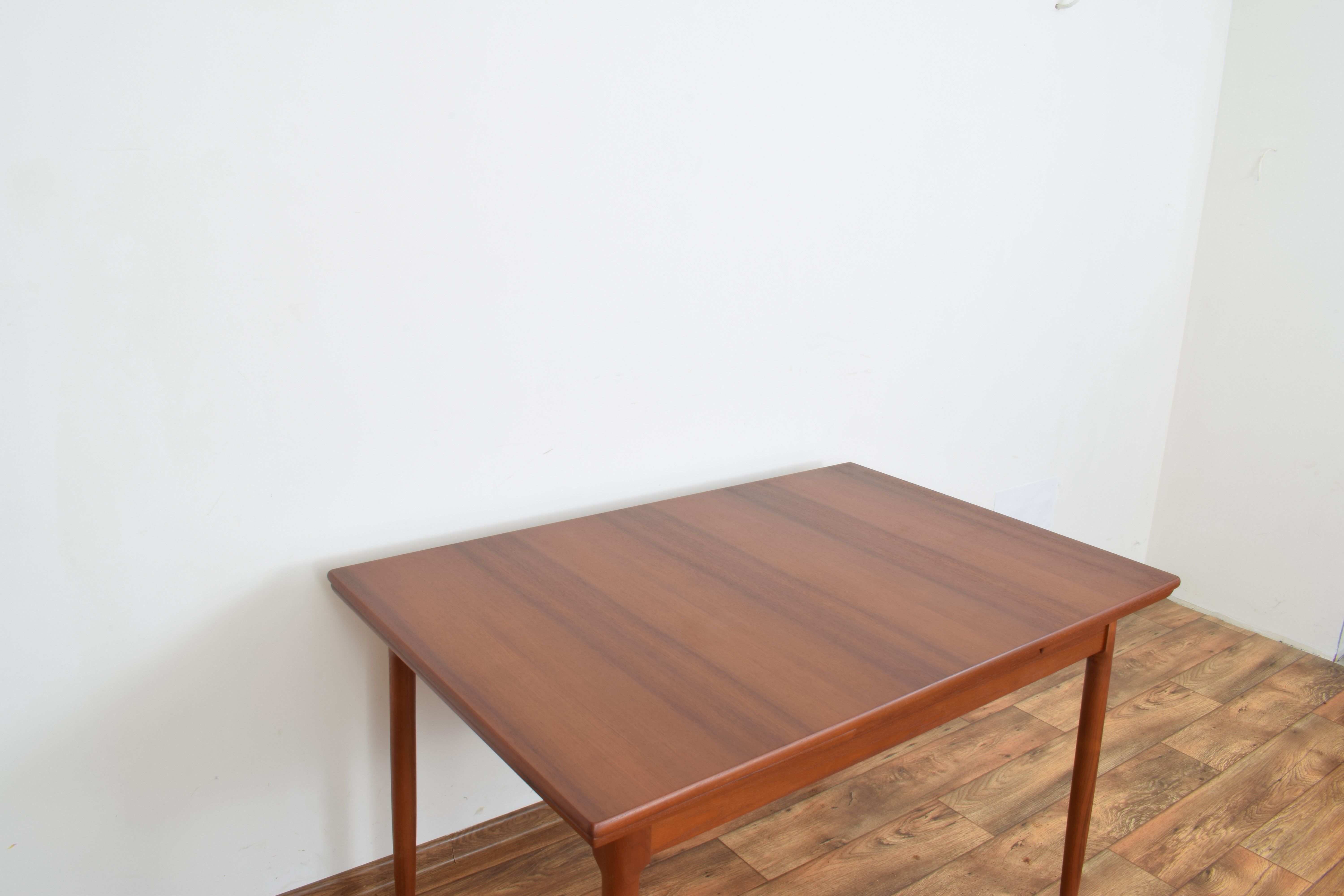 Mid-century danish teak extendable dining table, 1960s