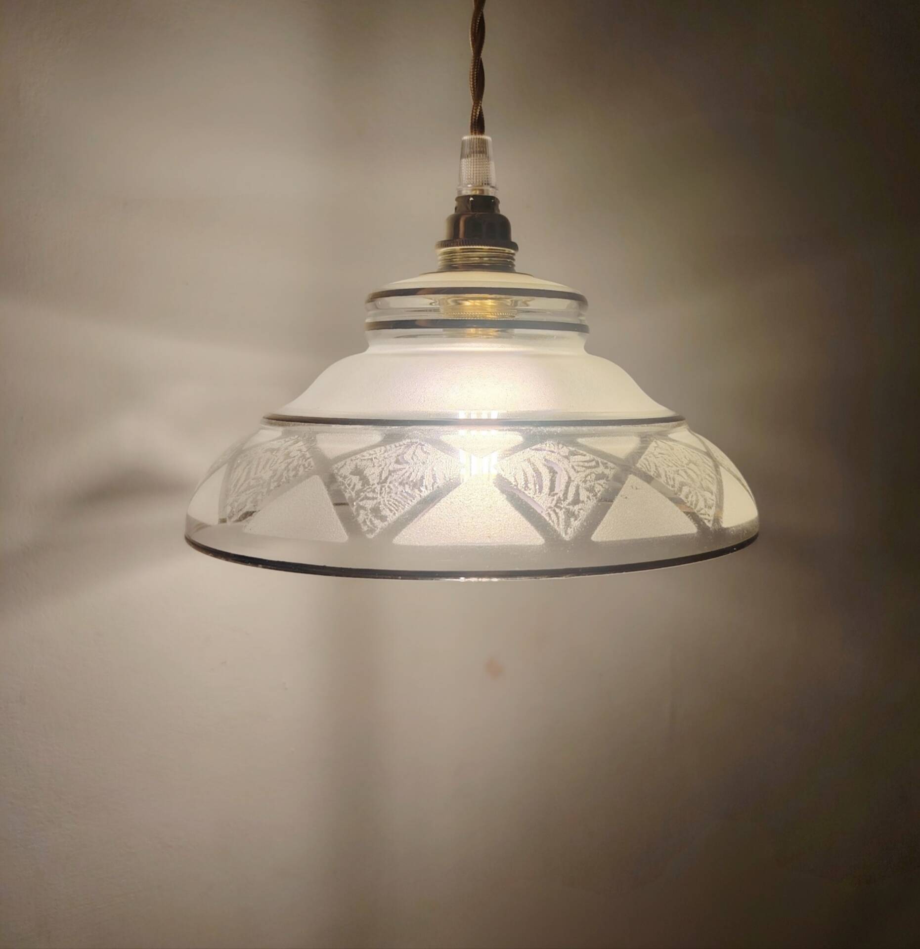 Art Deco glass suspension