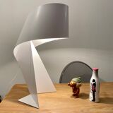Ribbon lamp design Claire Norcross white laqué steel