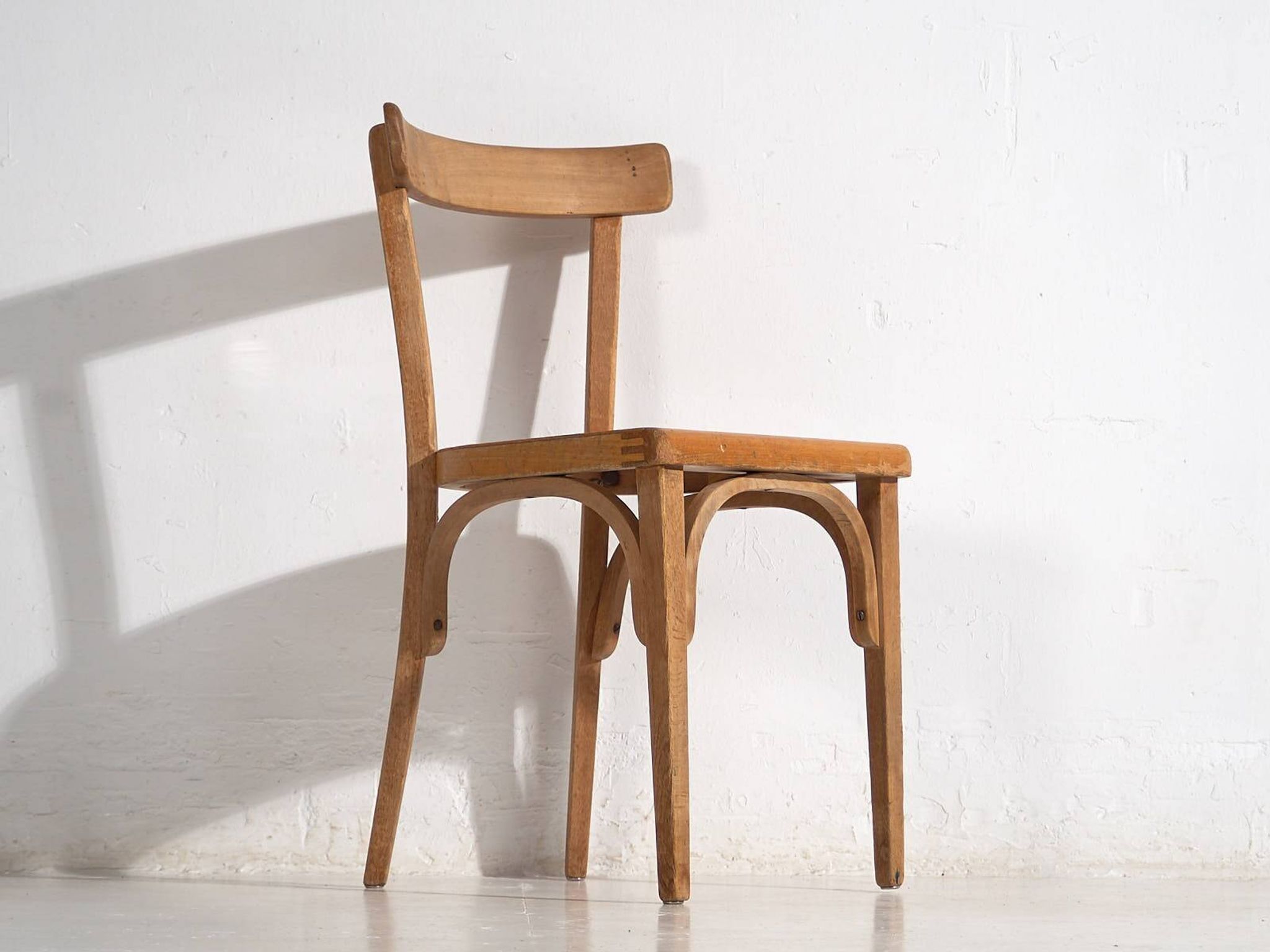 Chaises vintage en bois courbé (c.1940). Ensemble de 4 pièces #1