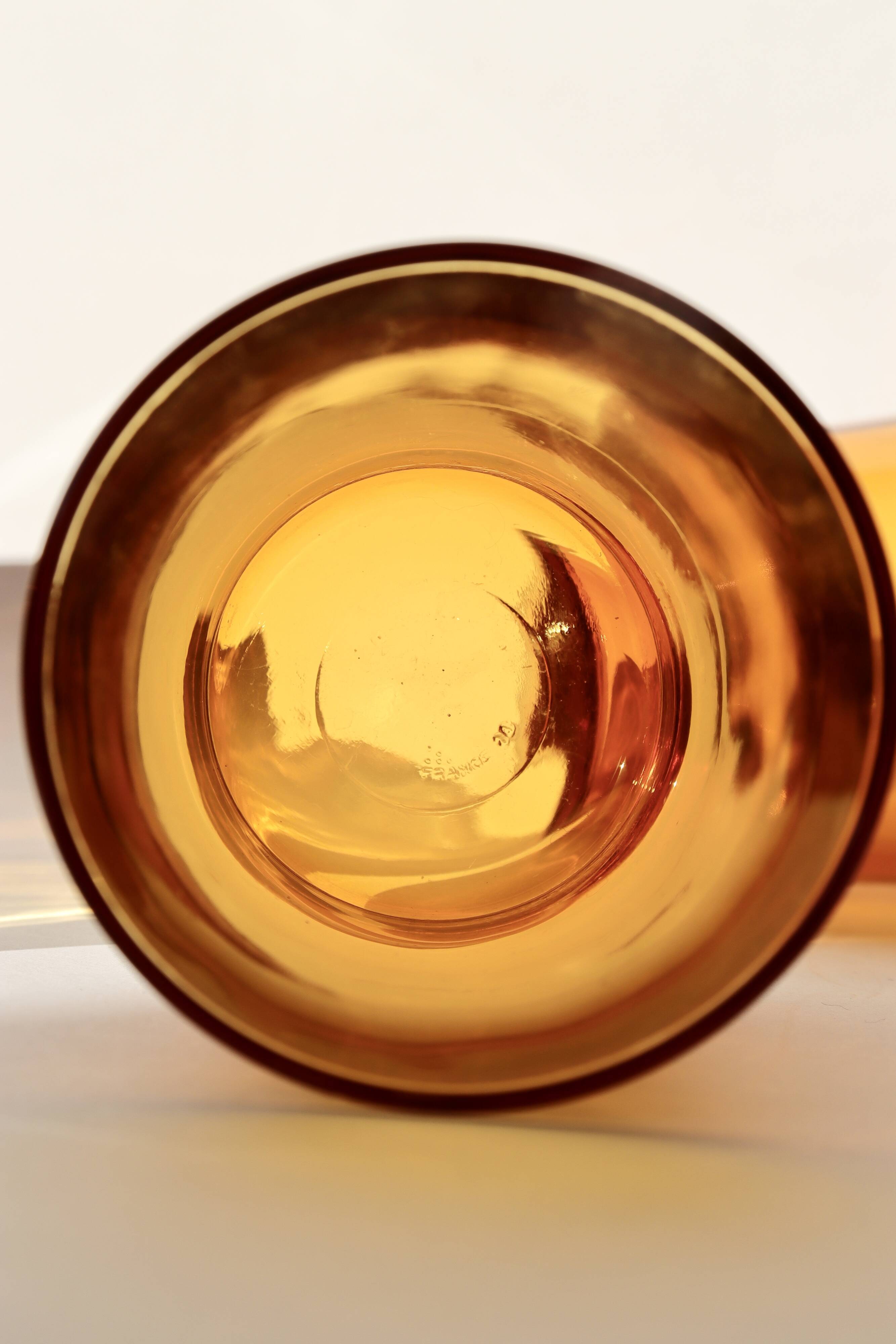 6 verres en verre ambré