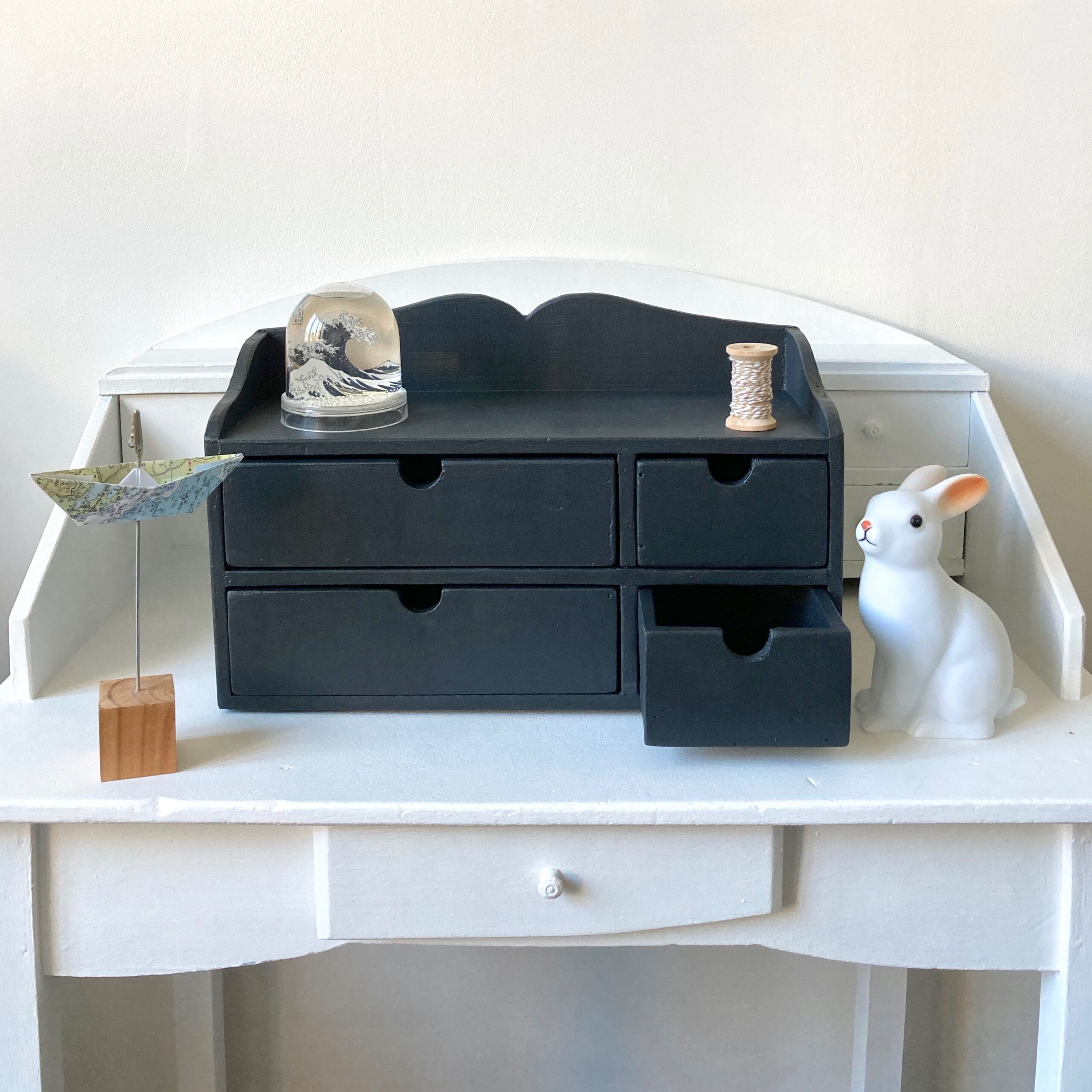 Wall shelf lockers drawers