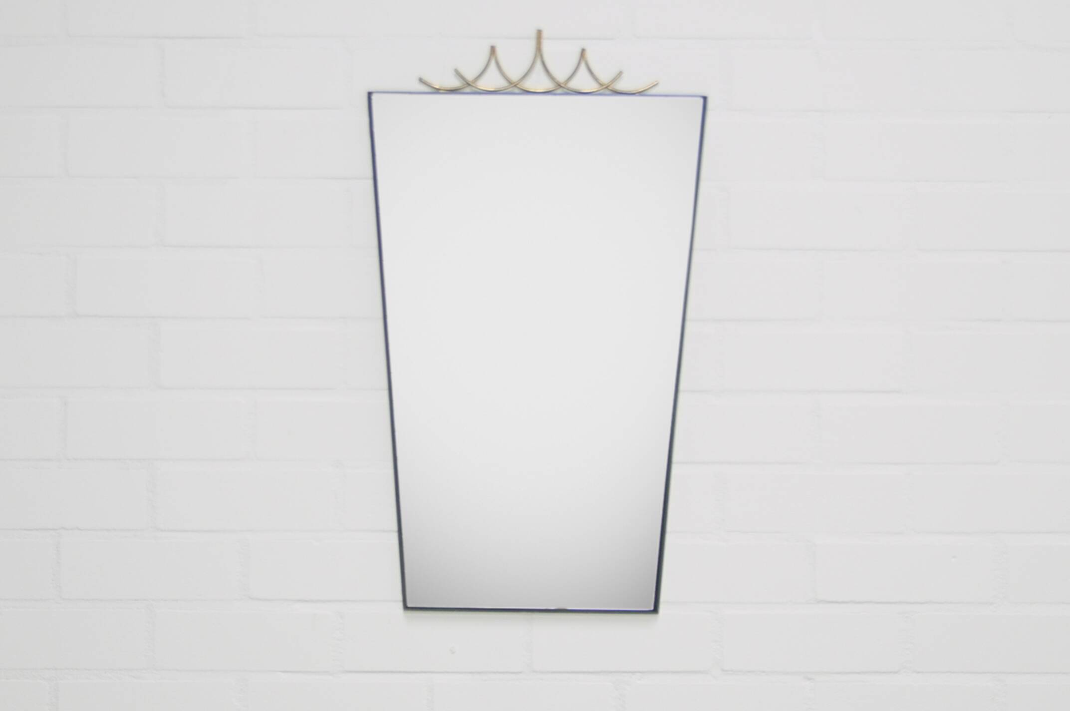 Vintage tapered mirror crown