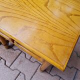 Paire  de tables de chevet  en rotin maugrion