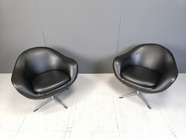 Fauteuils club du milieu du siècle, années 1960