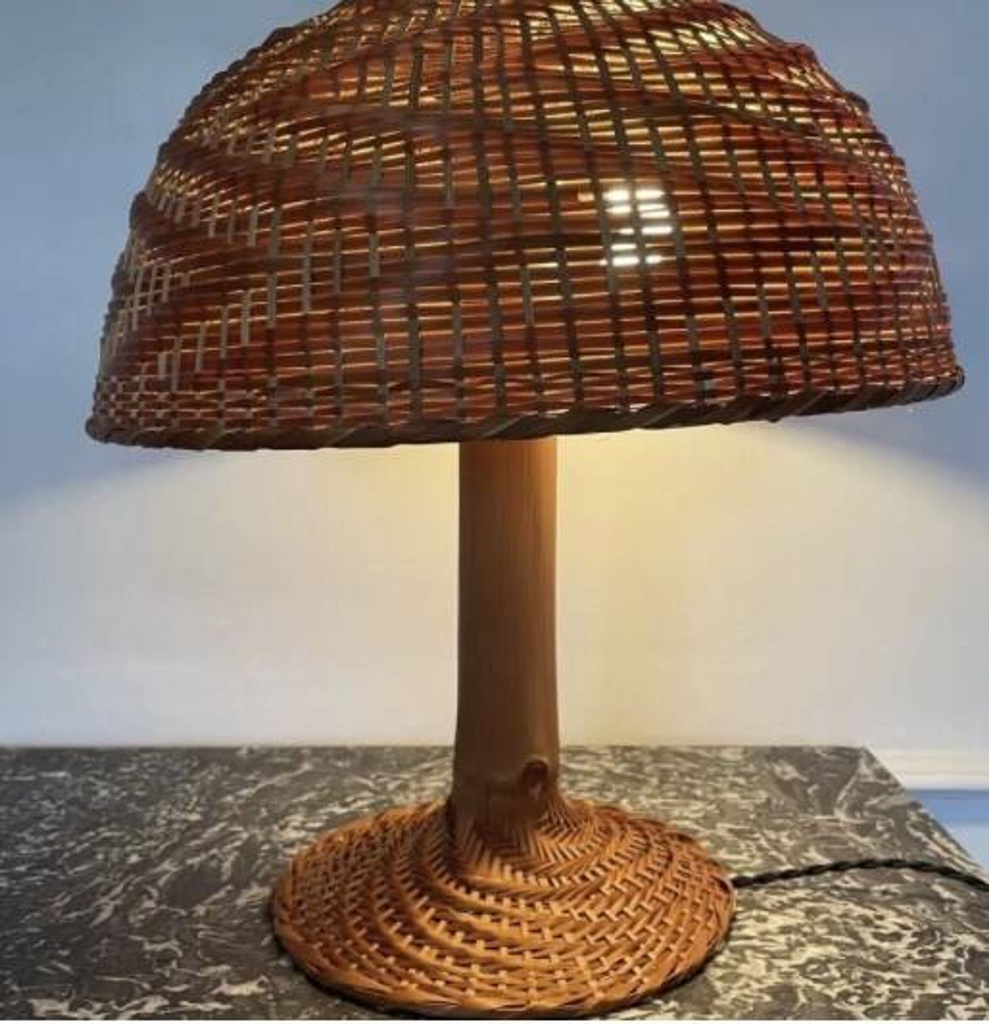 Lampe champignon XXL en rotin tressé années 70