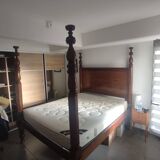 Authentic colonial bed