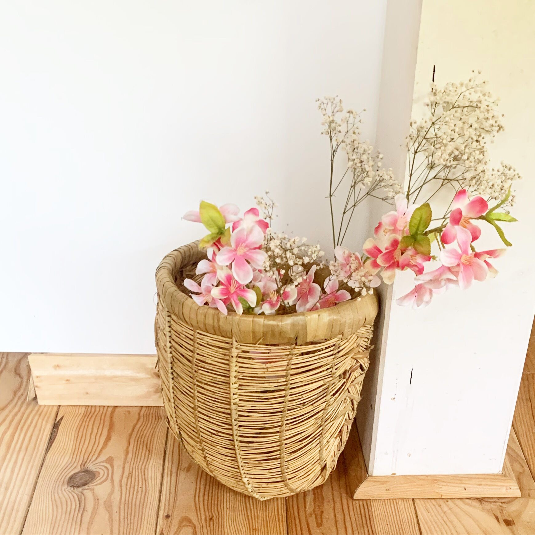 Vintage rattan corner baskets