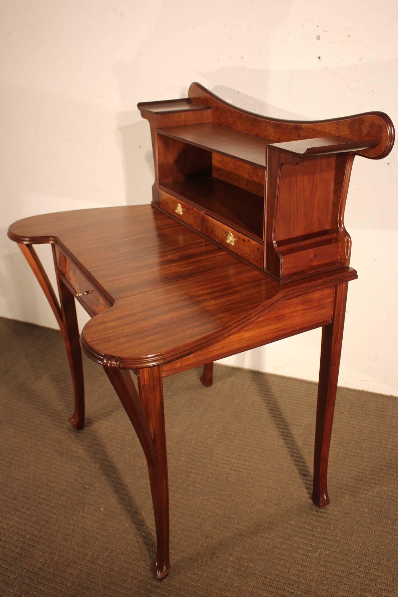 Art Nouveau desk by L. Majorelle