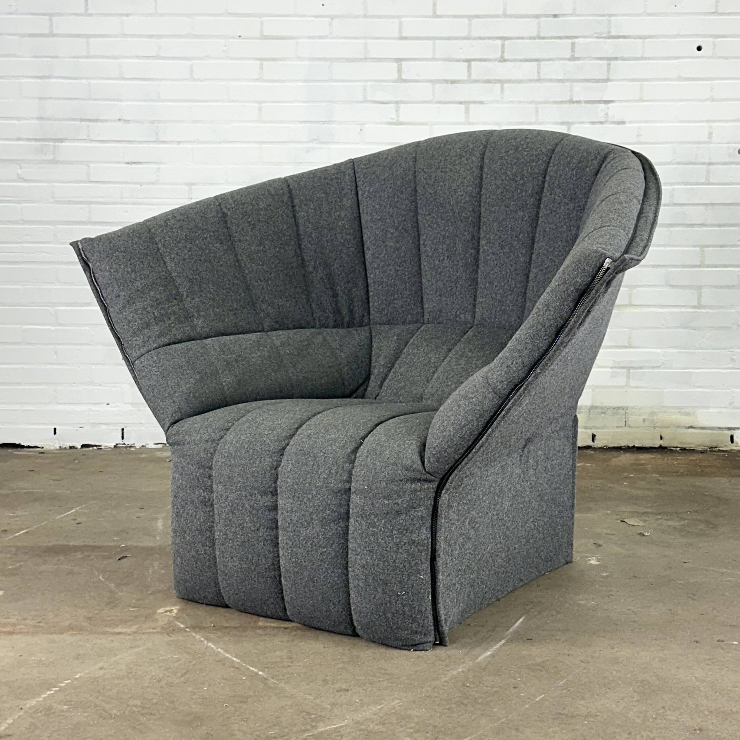 Fauteuil Moel de Ligne Roset par Inga Sempe