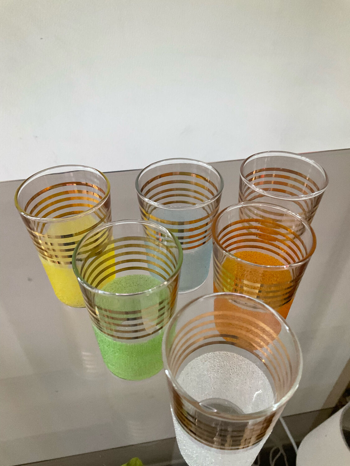 Series of 6 vintage glasses