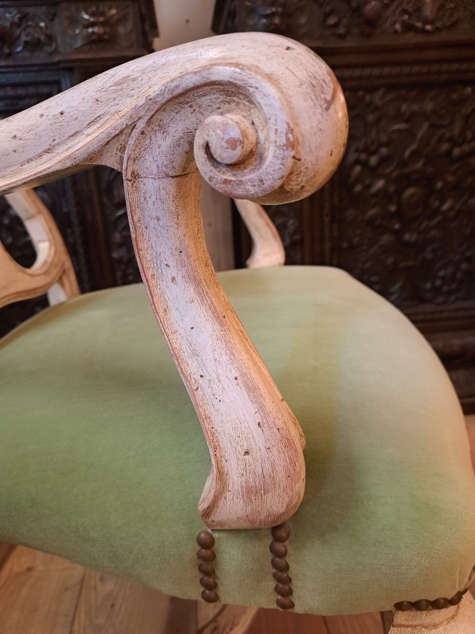 Set of 2 armchairs and 1 baroque style chair