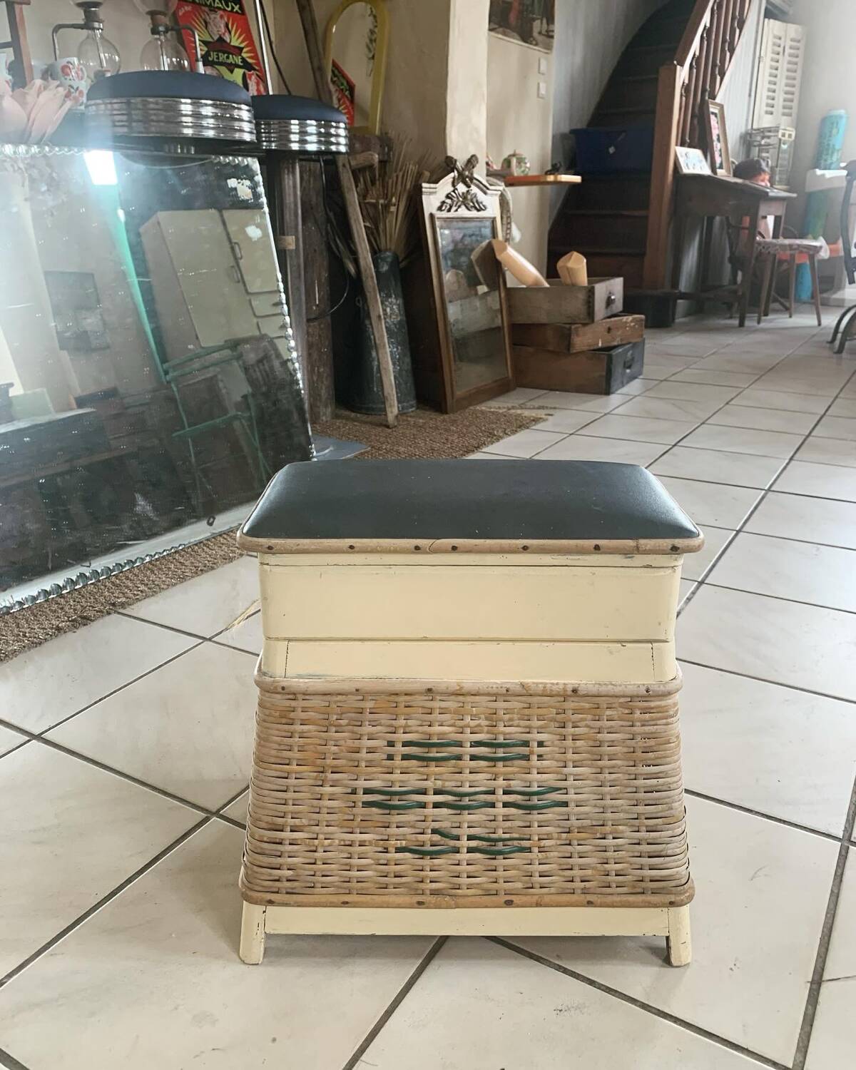 Fishing stool