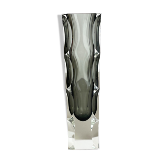 Extra Large Mandruzzato Faceted Glass Sommerso Vase Made in Murano, Italy 1970s