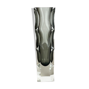 Extra Large Mandruzzato Faceted Glass Sommerso Vase Made in Murano, Italy 1970s