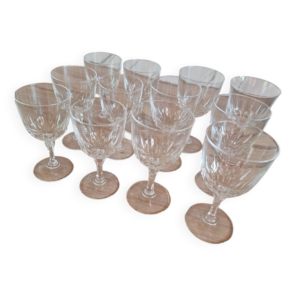 12 verres à  pied cristal d'Arques  de 2 taille differente