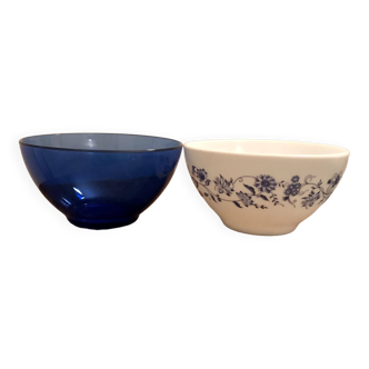 Vintage set of two bowls in blue tones Arcopal and Arocorc