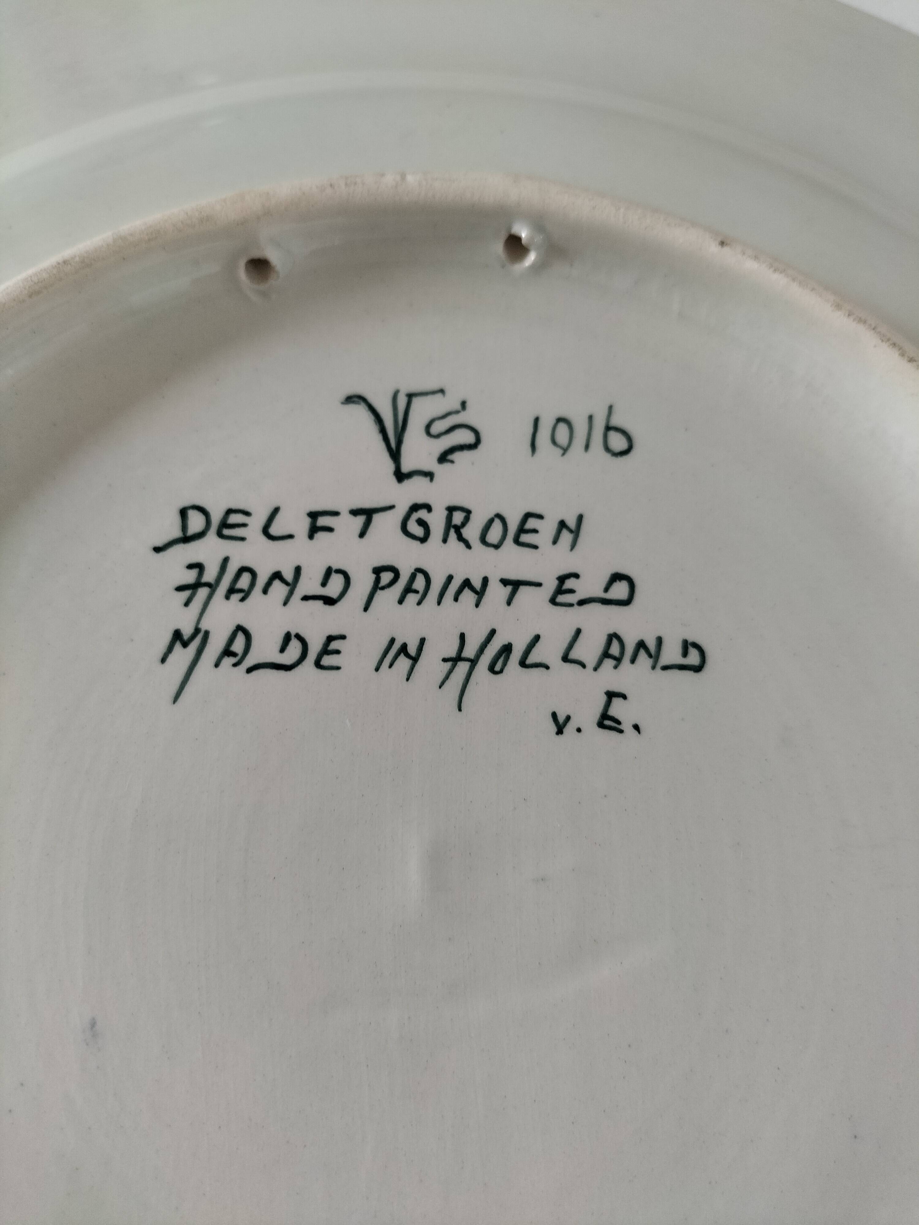 Large rare Delft Groen hand-painted plate Velsen pottery Netherlands