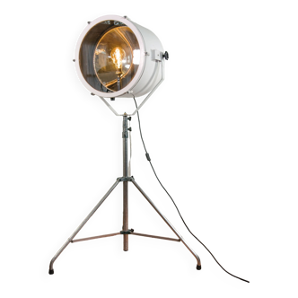Lampe de navire - Lumière nordique sur un trépied en aluminium vintage - Décor de restaurant