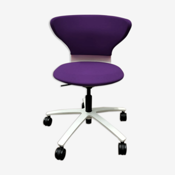 Chaise pivotante sedus turn around en tissu violet