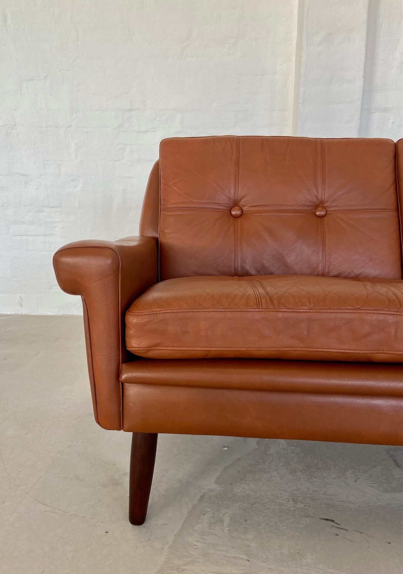 Canapé en cuir cognac Svend Skipper vintage danois des années 50 pour 2 personnes.