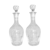 2 carafons of chiseled glass