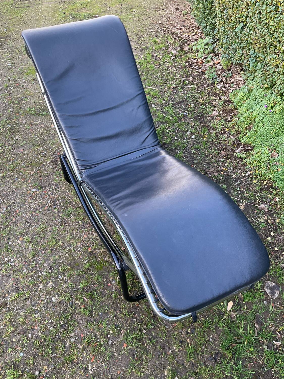 Italian lounge chair from the 1980s.