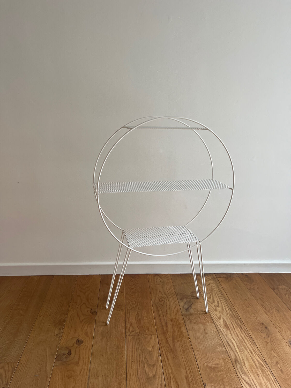 White lacquered circular shelf – 1980s–90s
