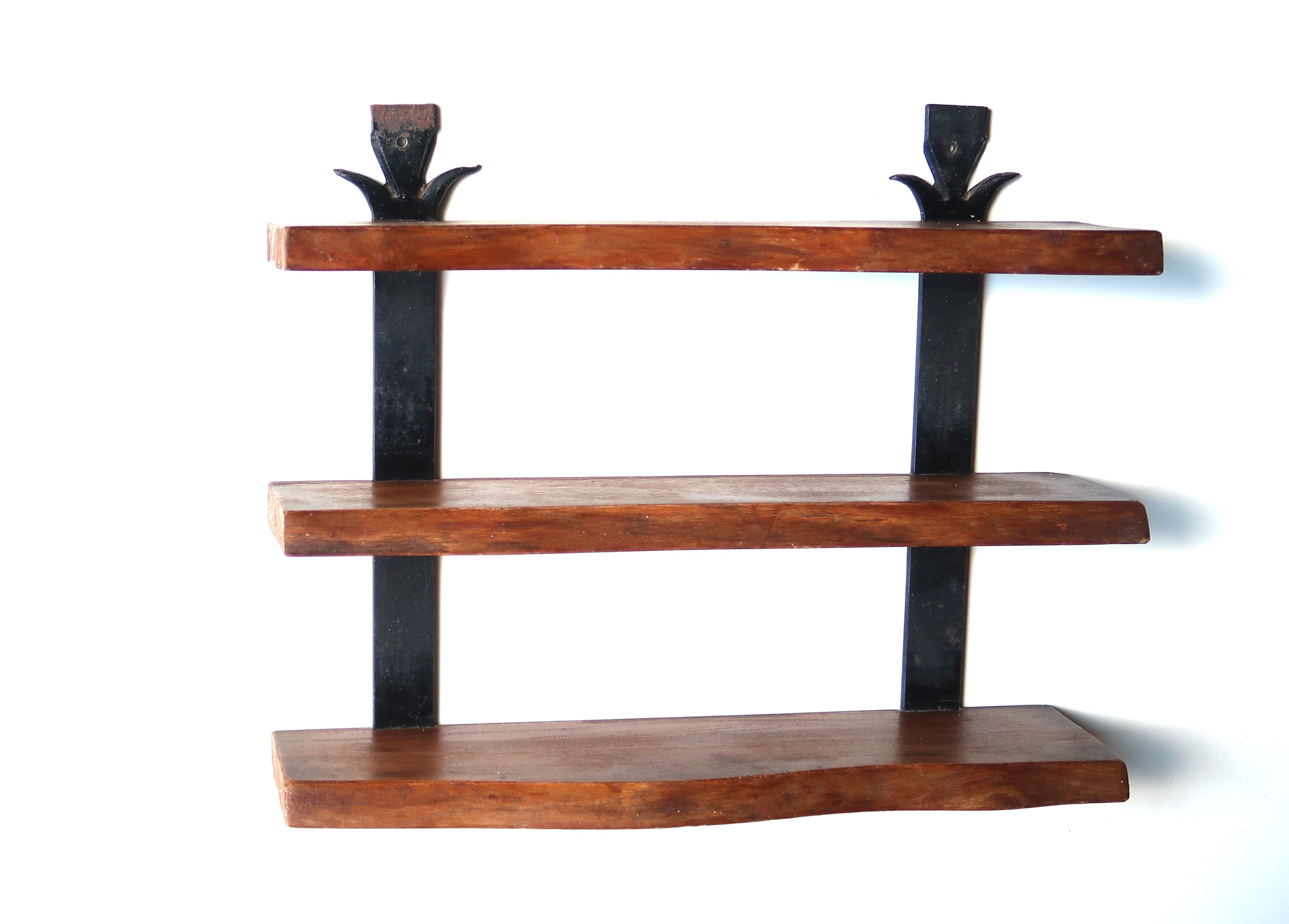 Etagère murale en bois et fer forgé, années 70