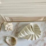 Empty cut English shell pocket