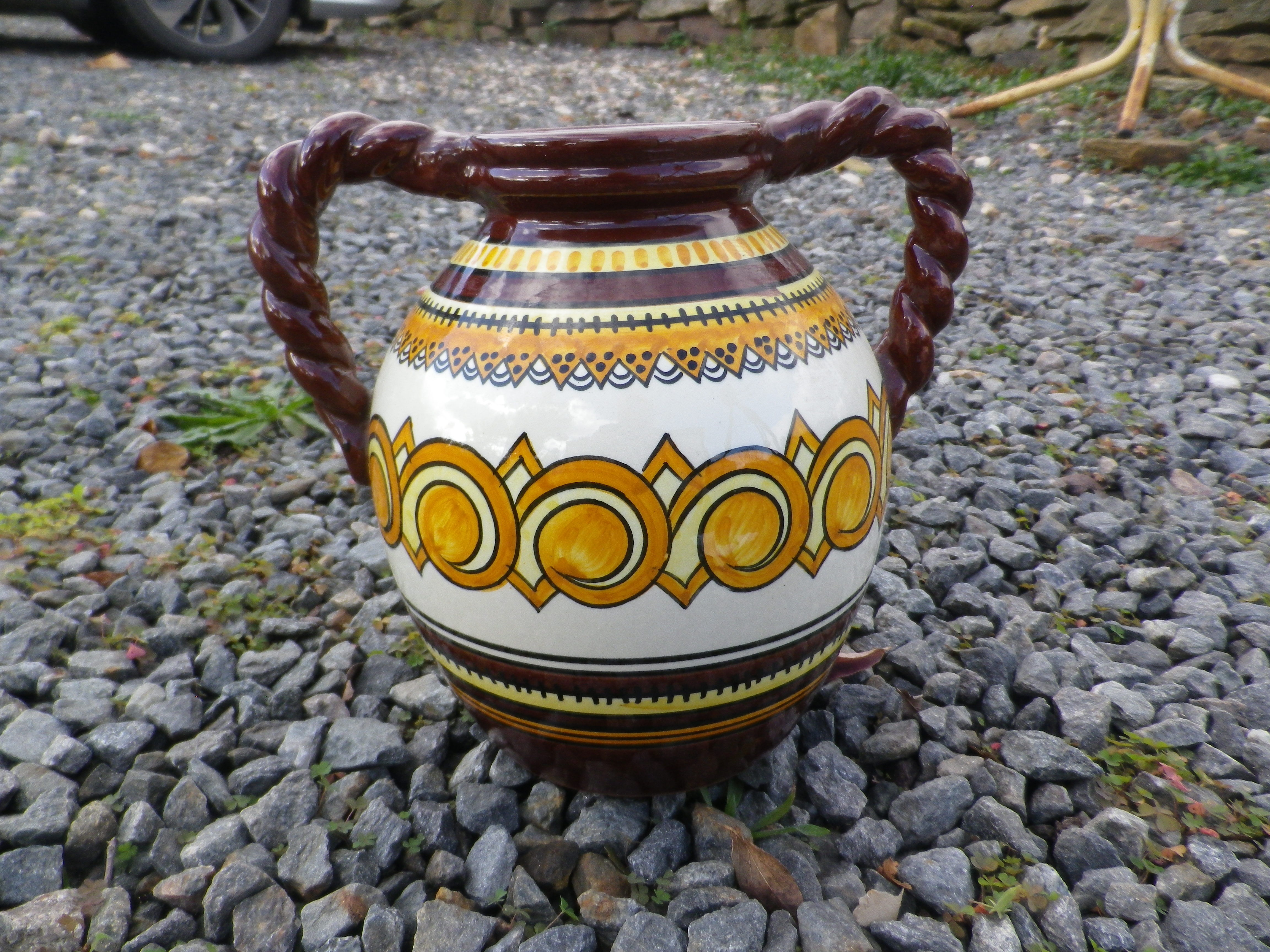 Henriot Quimper vase