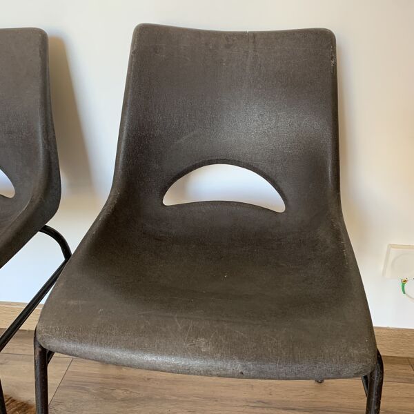 Lot de 6 chaises coque plastique marque Sitting