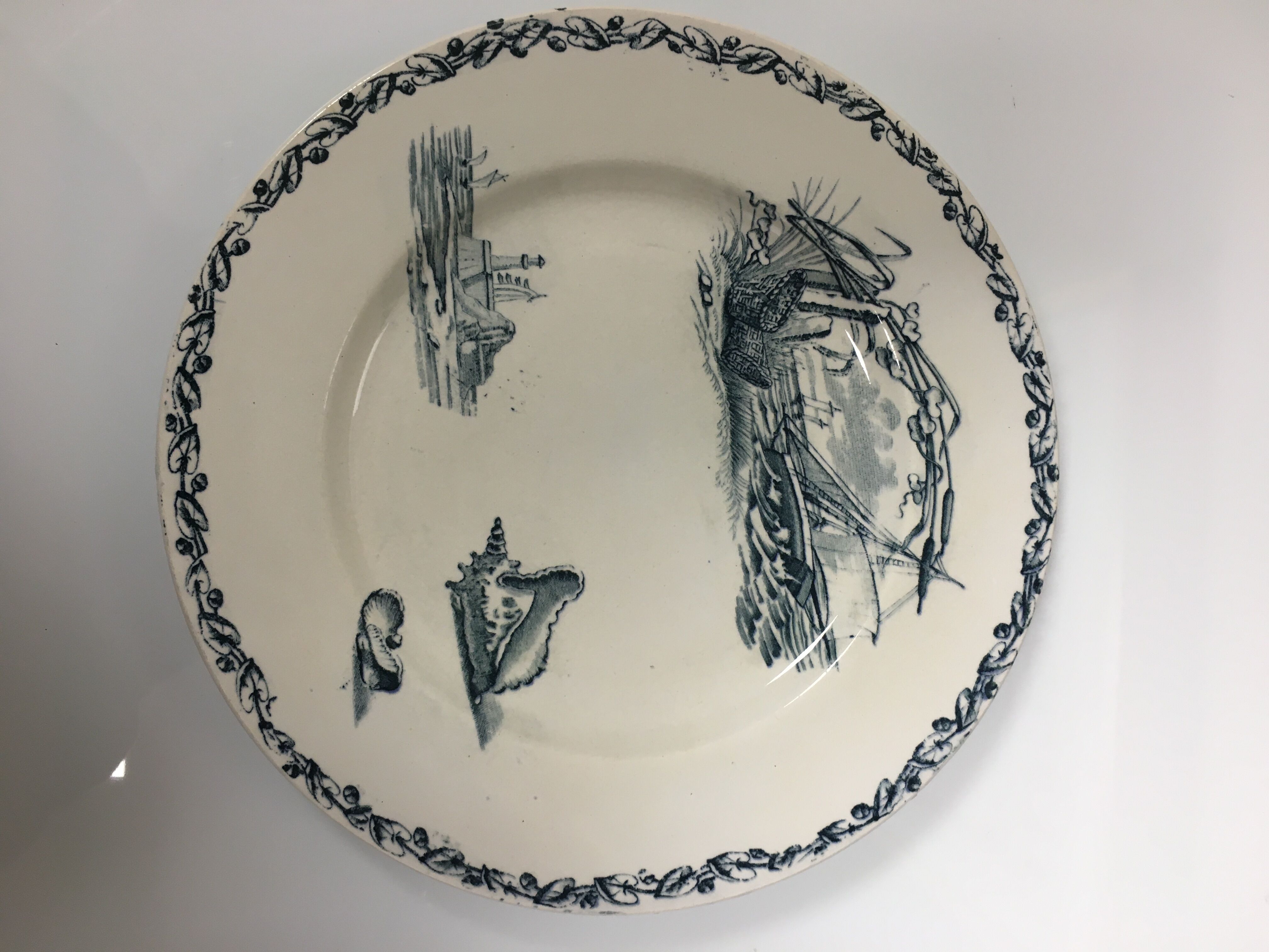 6 flat plates Terre de fer Creil and Montereau marine model