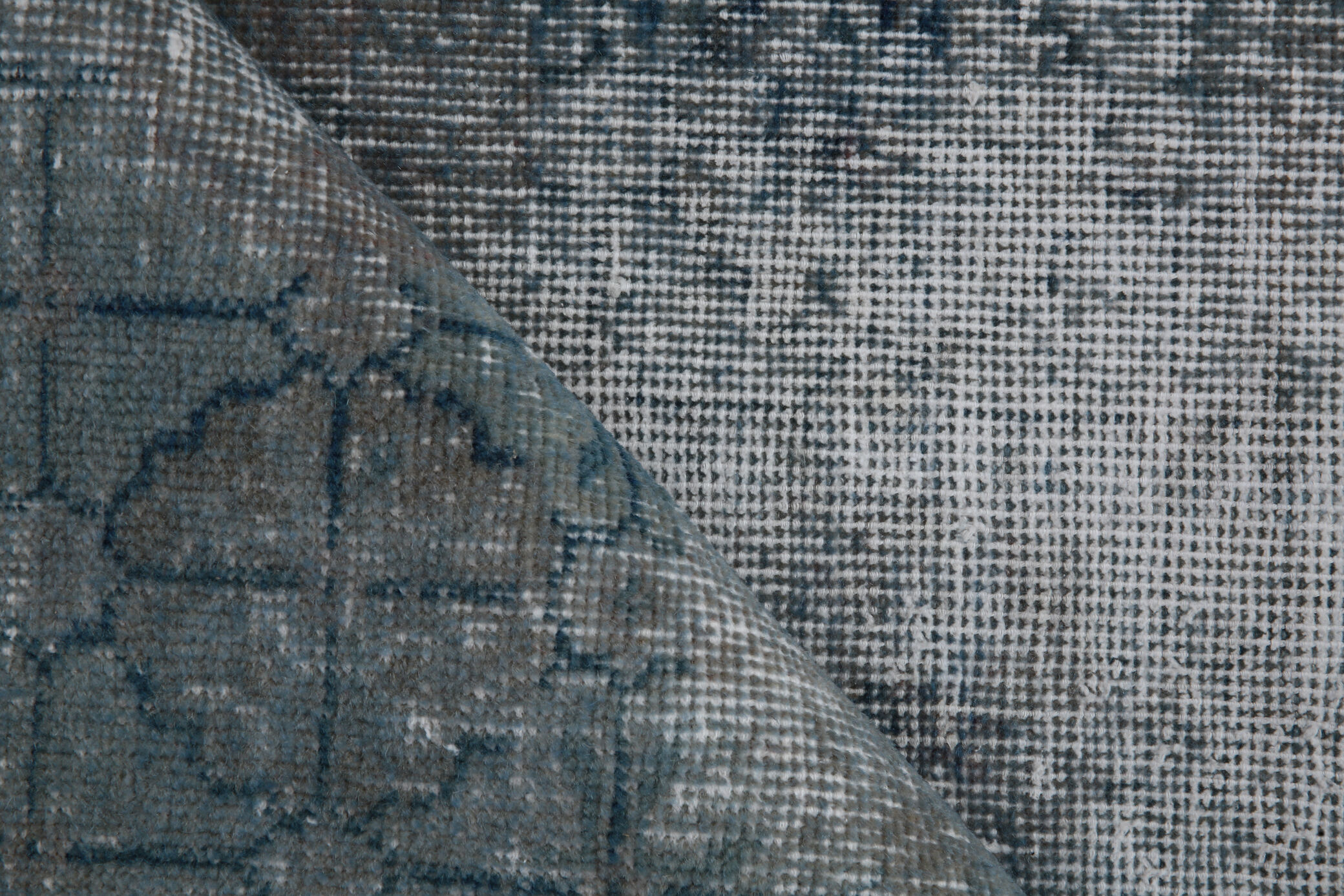 Wool turkish rug, 179x106 cm