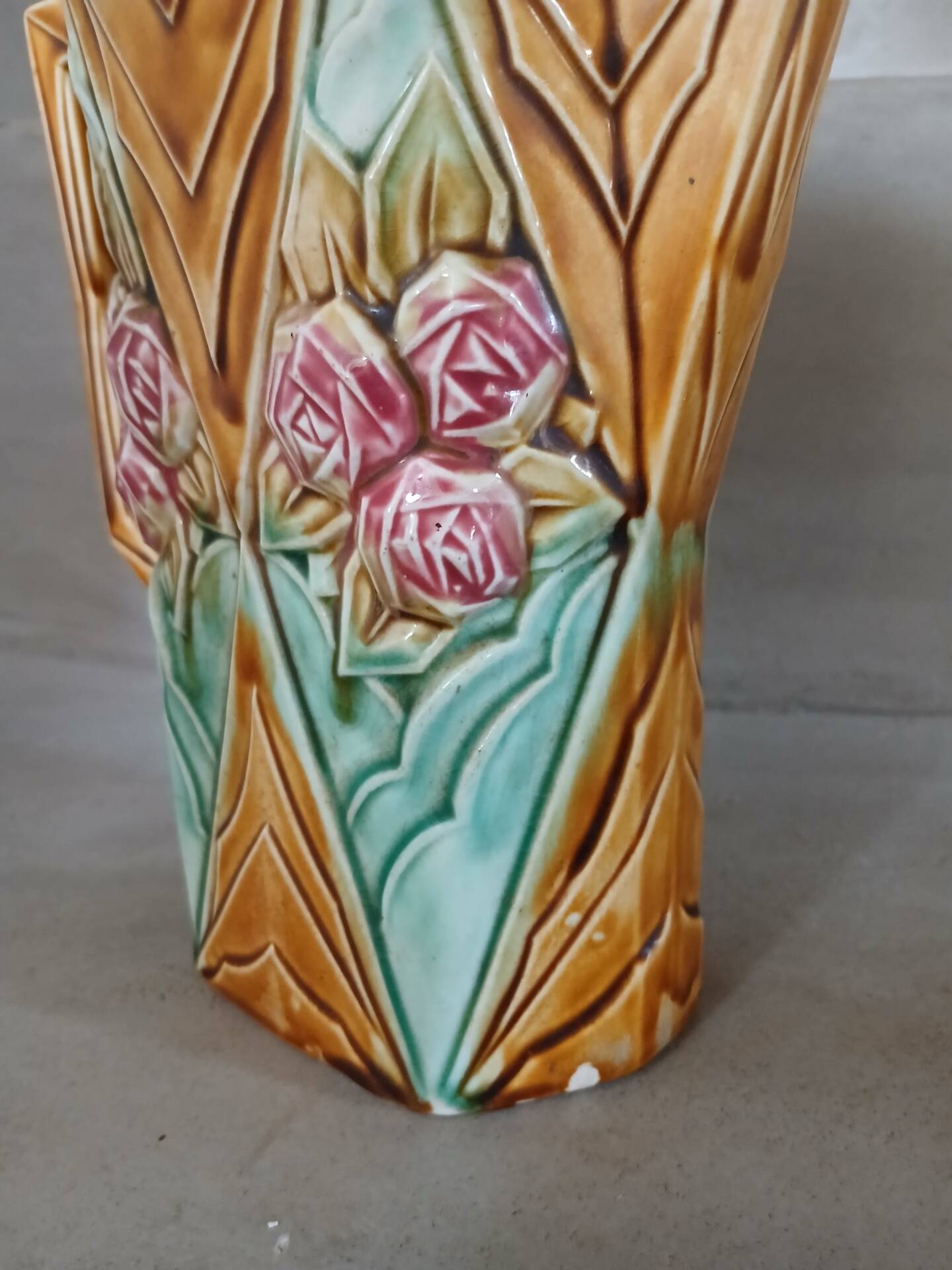Antique pitcher in Onnaing slipware