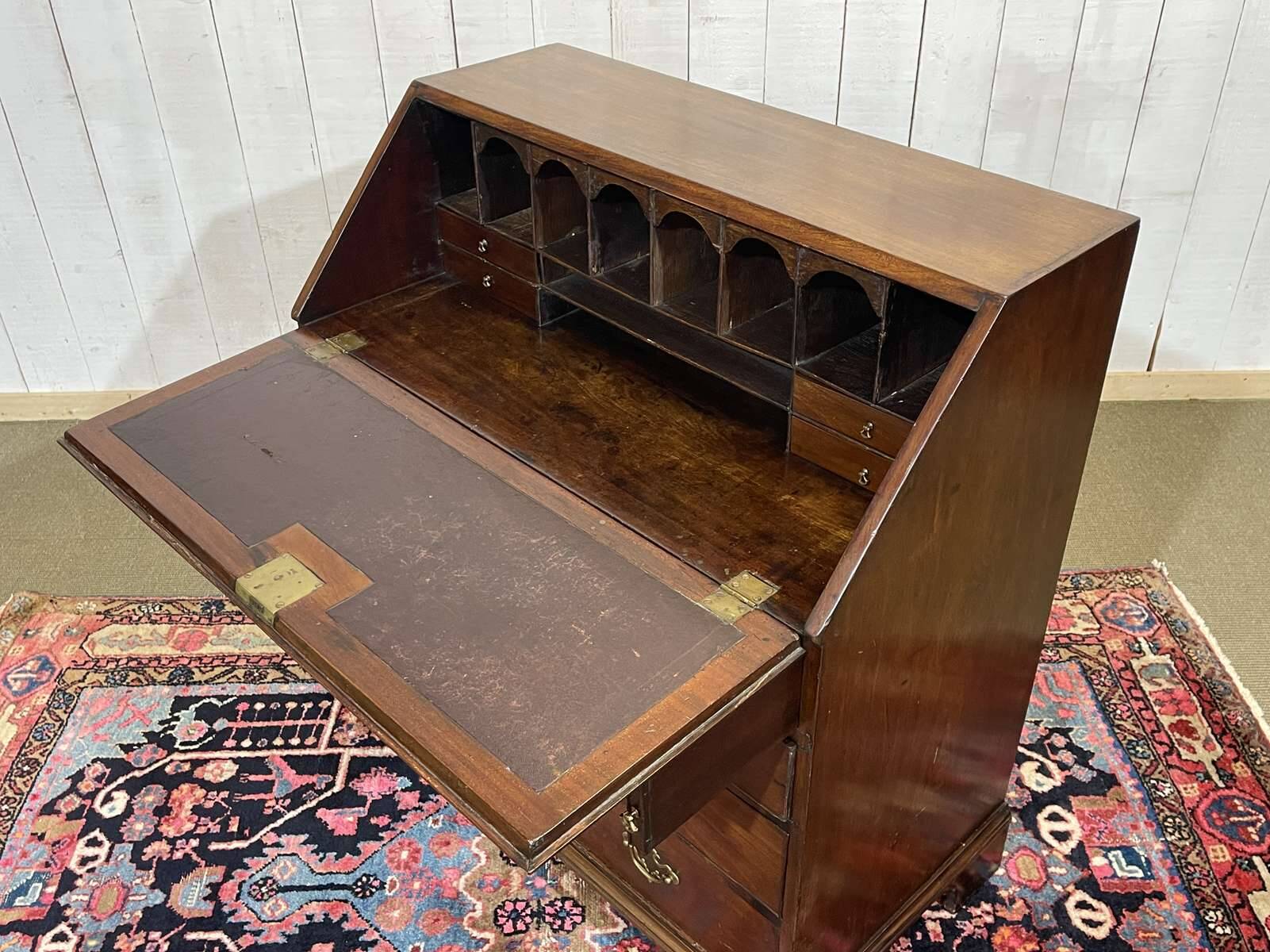 English Georgian donkey desk from the 19th century, mahogany and oak.
