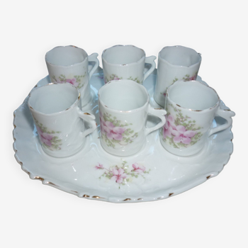 Tasses à café et plateau, vaisselle pour enfant en porcelaine ancienne