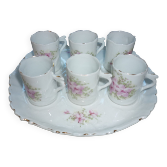 Tasses à café et plateau, vaisselle pour enfant en porcelaine ancienne